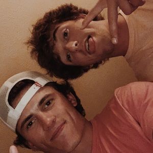 Meet your Posher, Hunter